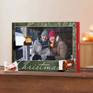 Two people in warm hats sitting together, enjoying Christmas with a lovingly designed advent frame