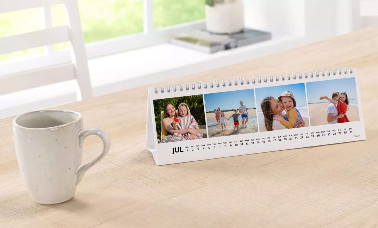 Panoramic Desktop Calendar